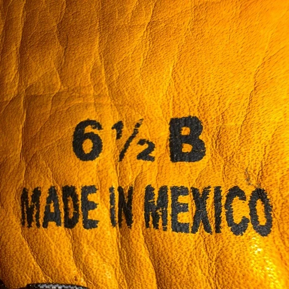 Old Gringo Burgundy and Dark Brown Embroidered Heeled Boots - Picture 8 of 9